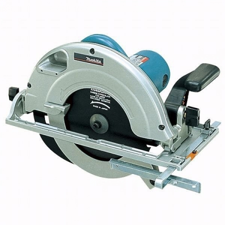 Дисковая пила Makita 5903 R